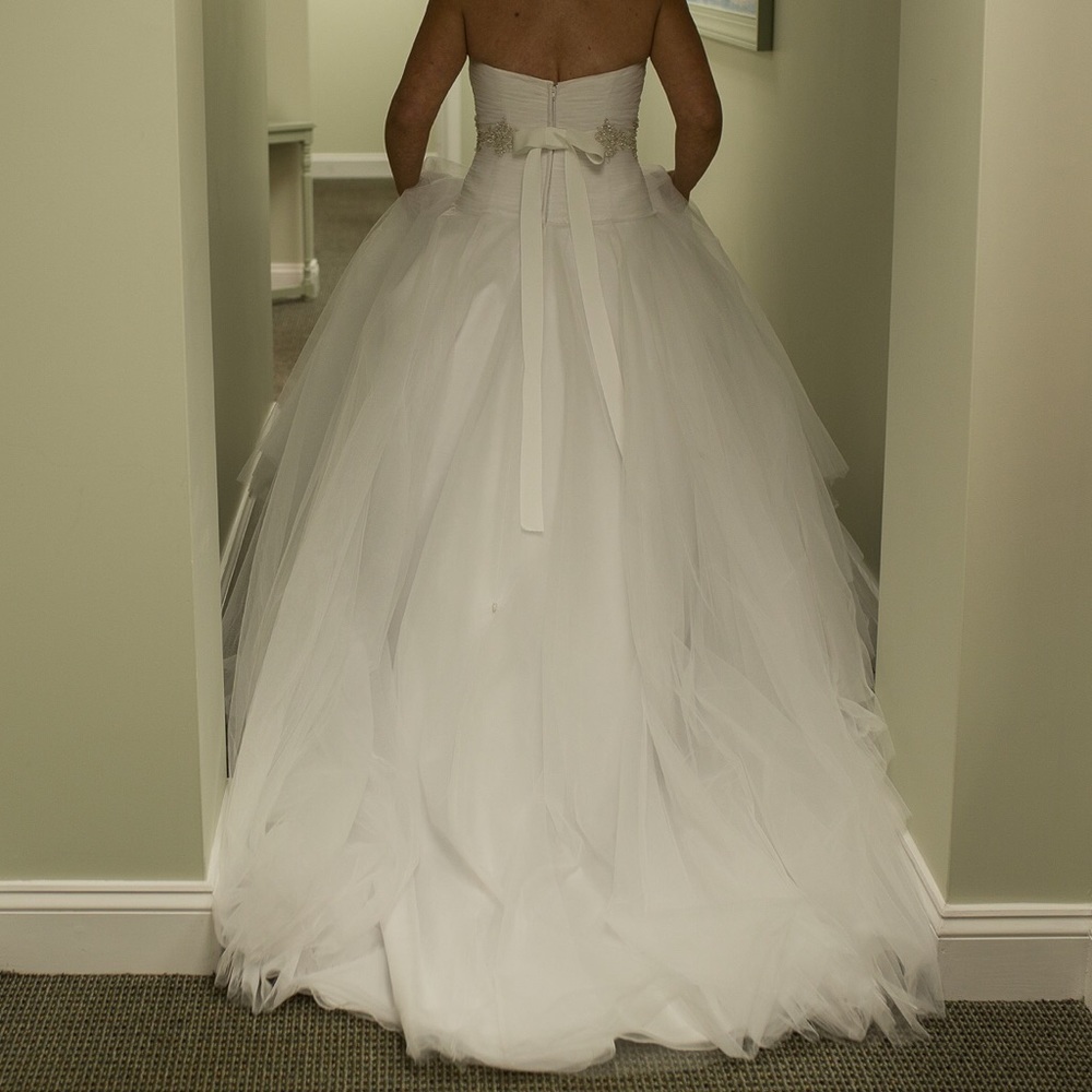 Last day @ this price Designer Eden Bridal Gown - Picture 3 of 16